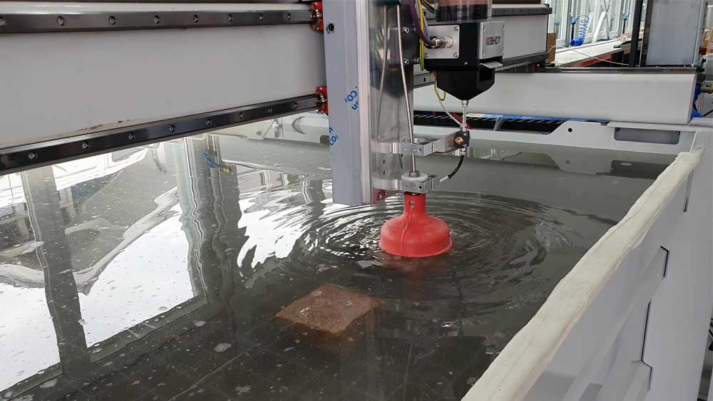 Plesio – Water Jet Cutter with 3800 bar / 55.000 PSI - Image 15