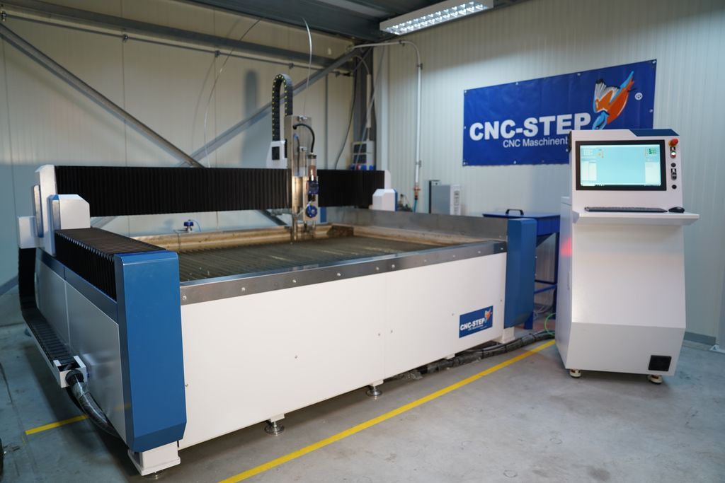 Plesio – Water Jet Cutter with 3800 bar / 55.000 PSI