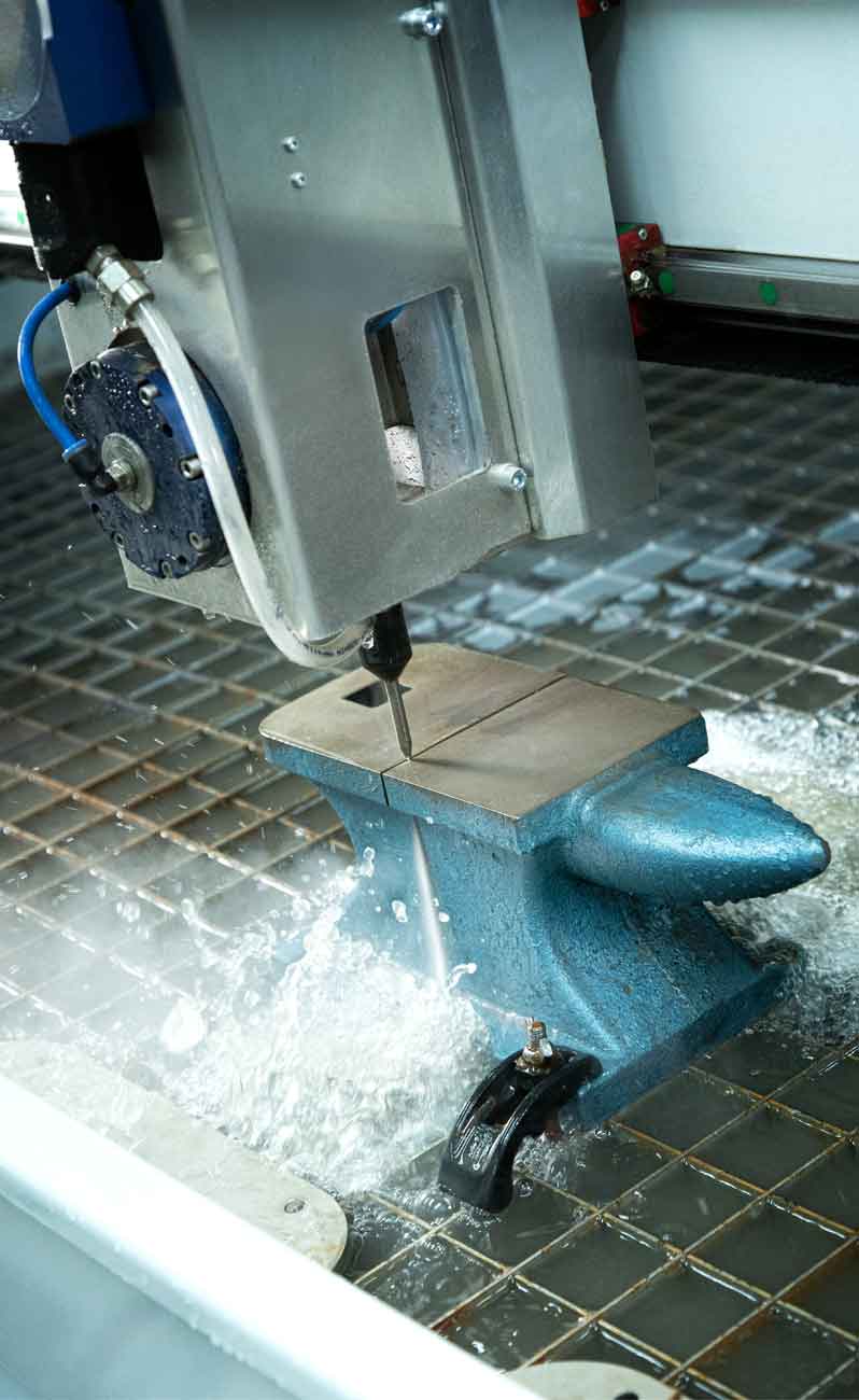 Plesio – Water Jet Cutter with 3800 bar / 55.000 PSI - Image 2